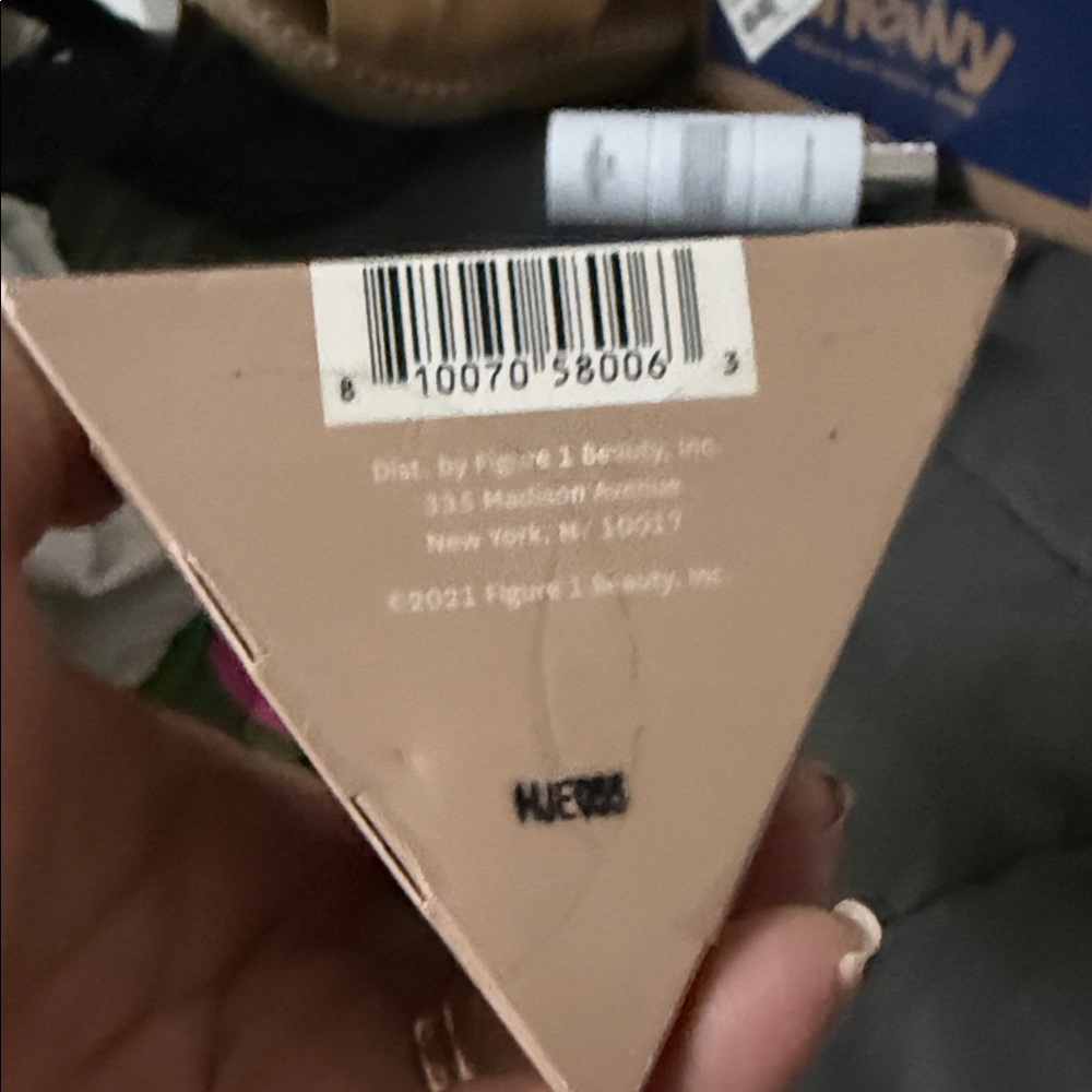 Retinol Renewal Cream No. 1 — Beige - Picture 5 of 5